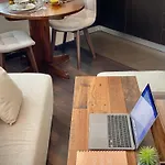 Sunny & Cozy For 4 Guests & Free Parking דירה פלובדיב