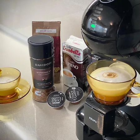 Daire Sunny & Cozy For 4 Guests & Free Parking *