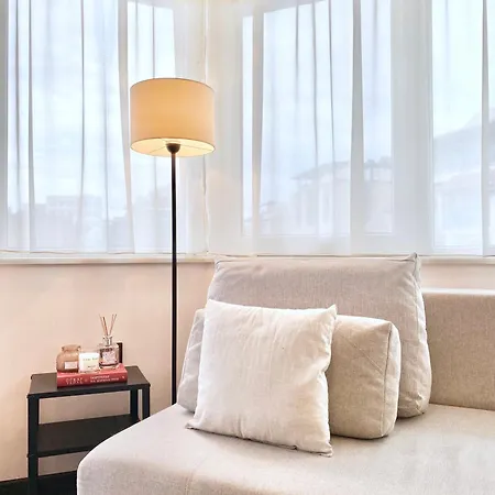 Sunny & Cozy For 4 Guests & Free Parking Plovdiv