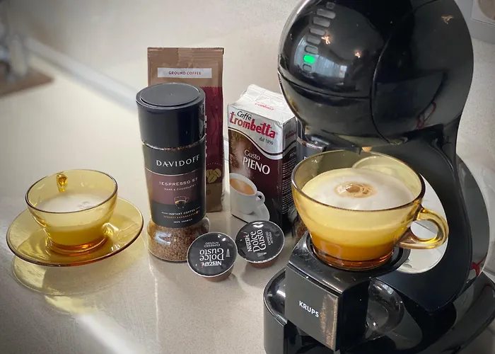 Daire Sunny & Cozy For 4 Guests & Free Parking *