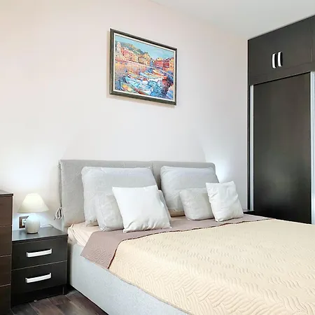 Sunny & Cozy For 4 Guests Apartment Plovdiv
