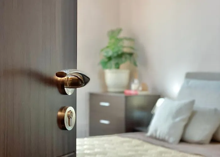 Sunny & Cozy For 4 Guests & Free Parking * Plovdiv