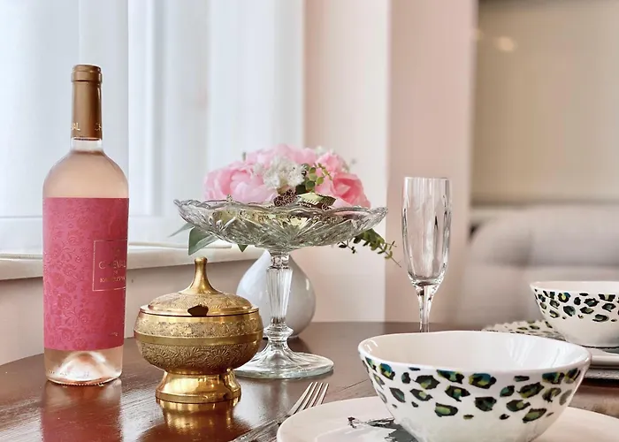 Sunny & Cozy For 4 Guests & Free Parking 普罗夫迪夫