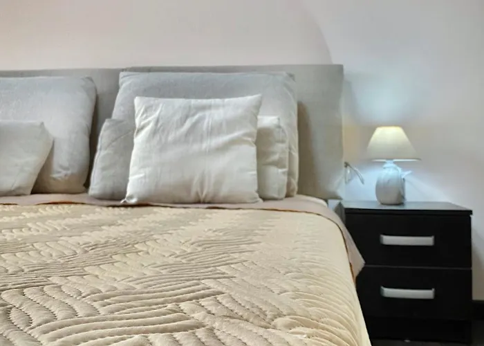 Sunny & Cozy For 4 Guests & Free Parking 公寓 普罗夫迪夫